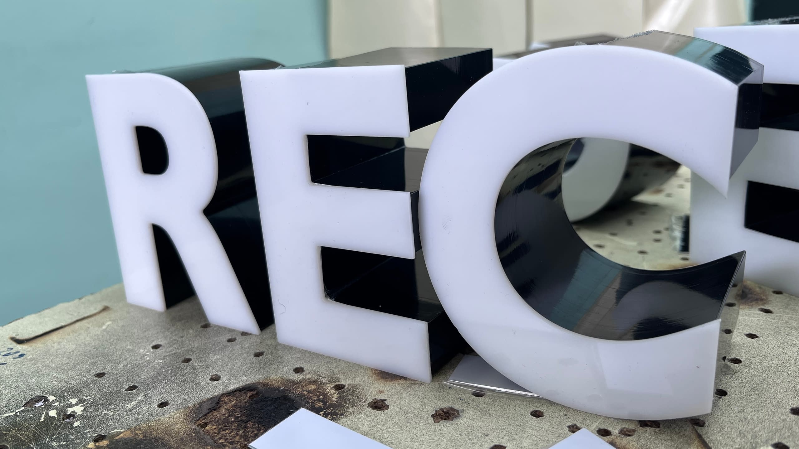 Обемни букви в София – Светещи и изработка – Хорос 5